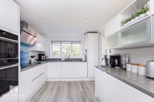 Photo 16- click for photo gallery